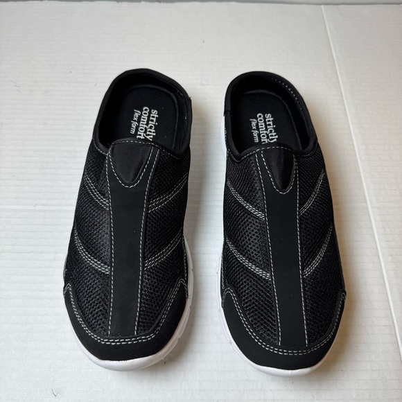 Strictly Comfort Flex Form Slip On Sneakers - Picture 3 of 7